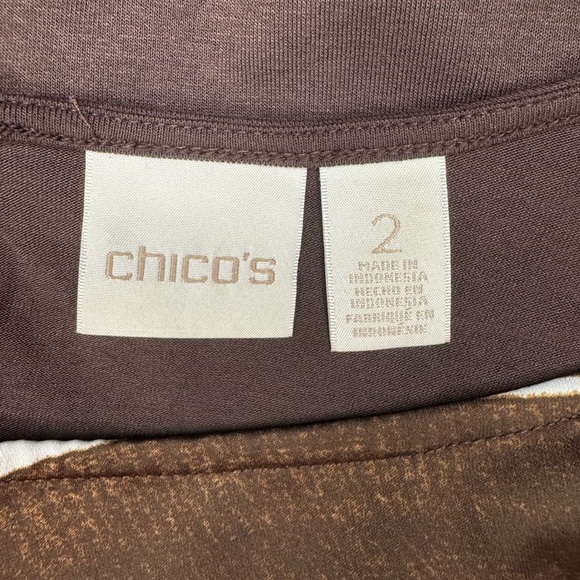 Chicos Size 2 Brown Siped Blouse Short Sleeve Blend Polyester. A50 - Picture 11 of 13
